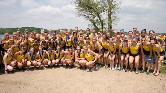 Rowinng Group Photo Big Tens Generic