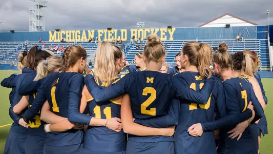 Field Hockey Team Huddle Generic