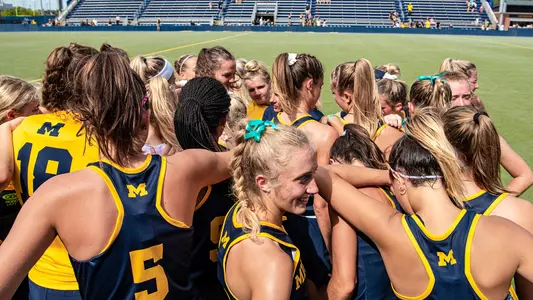 Field Hockey Group Huddle Generic