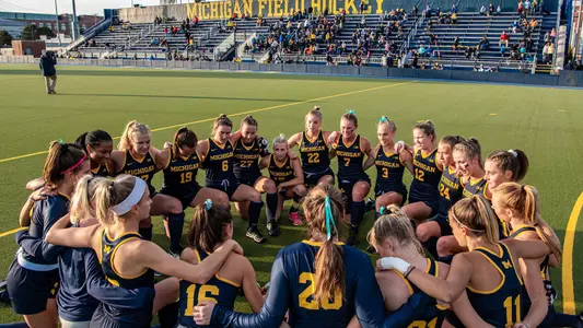 Field Hockey Group Huddle Generic