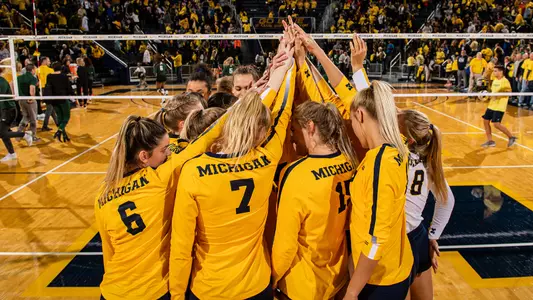 Volleyball Team Huddle Generic