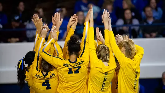 Volleyball Team Huddle Generic