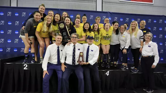 Women's Swimming and Diving 2019 NCAA Team Photo