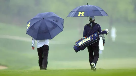 Men's Golf Walking in the Rain Generic