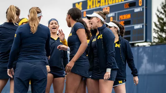 Women's Tennis Huddle Generic