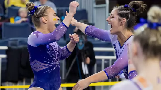 Natalie Wojcik (left) and Nicoletta Koulos