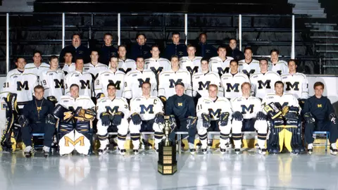 Ice Hockey Team Photo 1999-2000