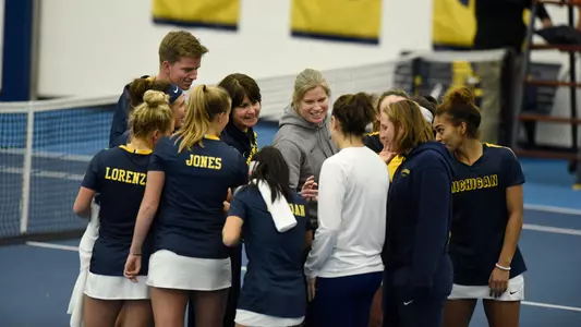 Women's Tennis Huddle