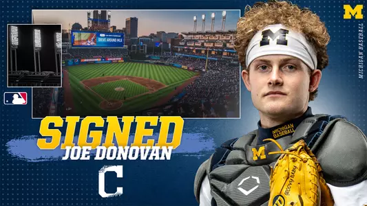 Joe Donovan Free Agent Signing Graphic