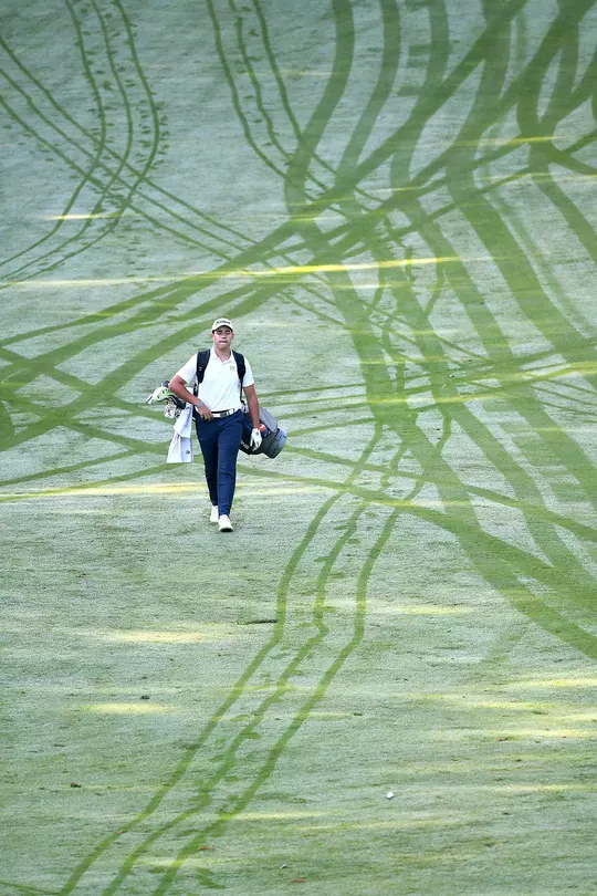 2019-20 Photos of the Year (Lon Horwedel) -- Just Dew It