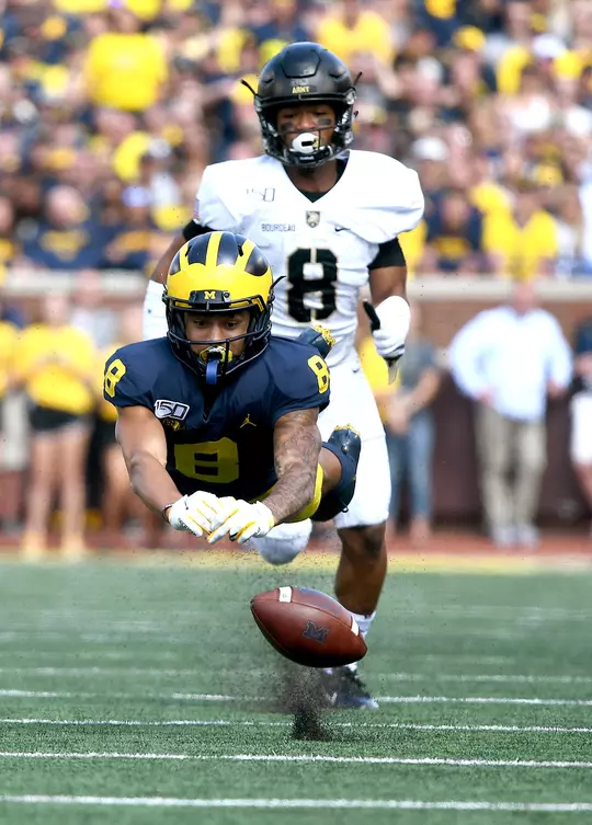 2019-20 Photos of the Year (Lon Horwedel) -- Laying Out