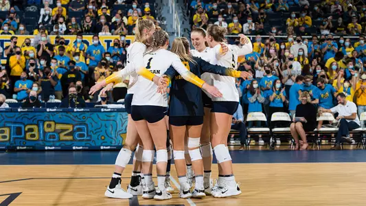 Volleyball Team Huddle Generic