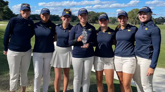 Women's Golf 2021 Landfall Tradition Runners-up Team Photo