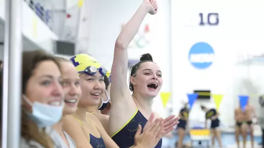 Women's Swimming and Diving Cheering Generic (U-M Athletic Communications)