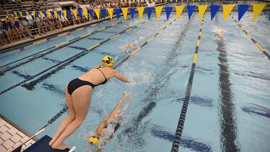 Women's Swimming and Diving Relay Generic