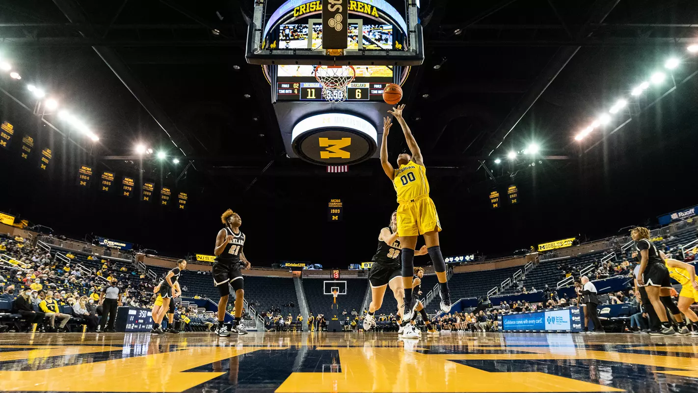 Hillmon layup Crisler