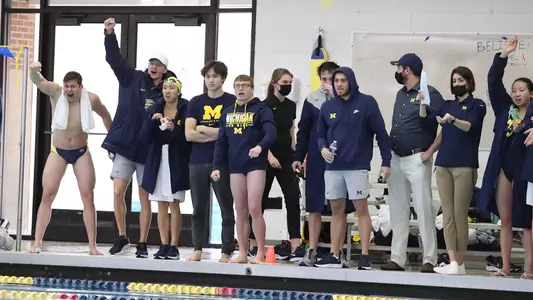 Men's Swimming and Diving Team Cheering (U-M Athletic Communications)
