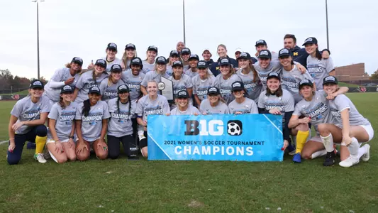 Women's Soccer 2021 Big Ten Tournament Champs Team Photo (Big Ten Conference photo)
