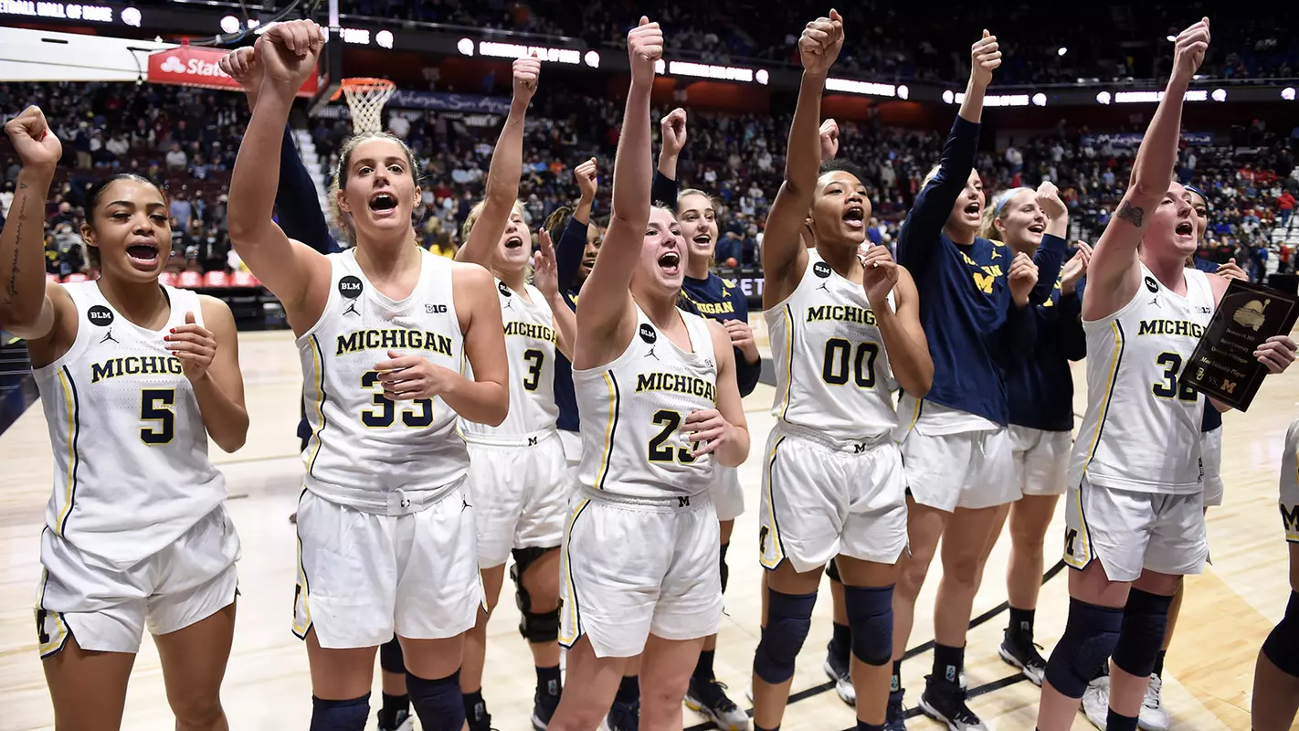 Women's Basketball Postgame Celebration Baylor (Greg Fiume)