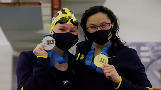 Olivia Carter, Maggie MacNeil (Walt Middleton)