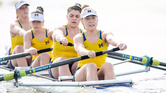 Lara Vanderbilt (front)