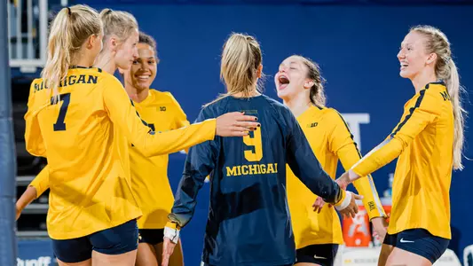 Volleyball Team Huddle Generic