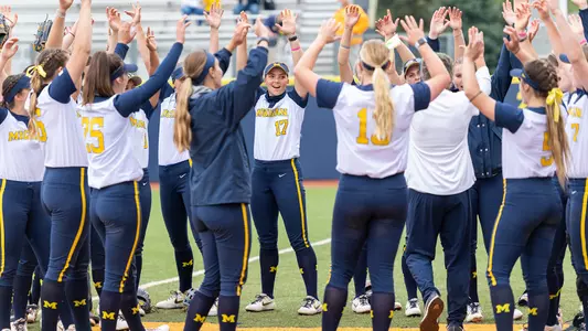 Softball Pregame Huddle Generic