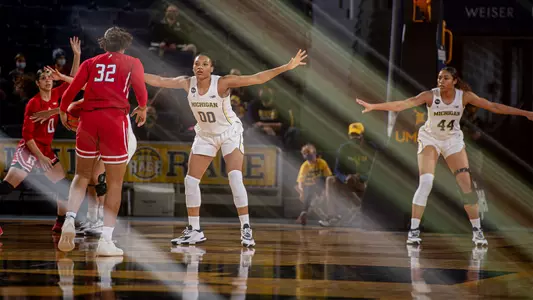 Naz Hillmon, Cameron Williams