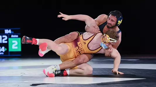 Myles Amine (Austin Bernard)