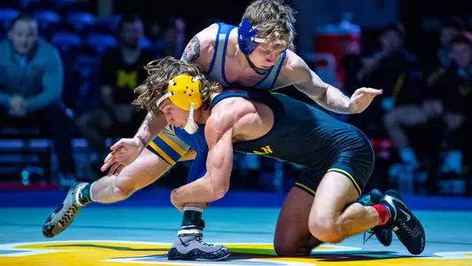 Nick Suriano (Sam Janicki)