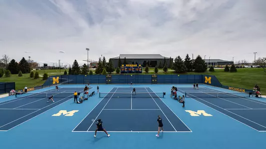Varsity Tennis Center Outdoor Courts