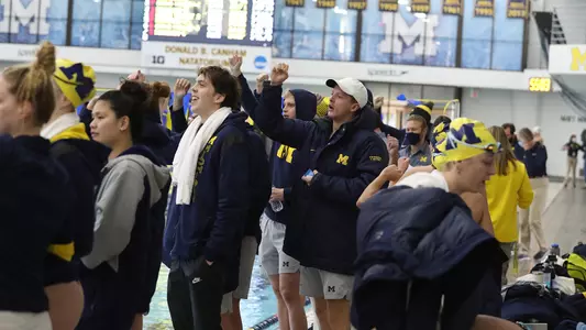 Swimming and Diving Cheering (U-M Athletic Communications)