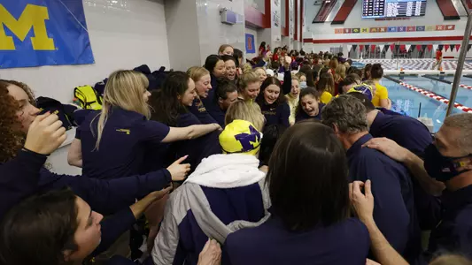 Swimming and Diving Group Huddle Generic