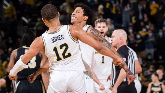 Men's Basketball Celebration