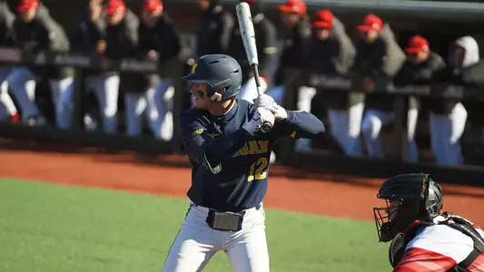 Riley Bertram (Sivert Glarum)