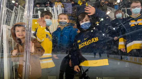 Ice Hockey Fans - Kids