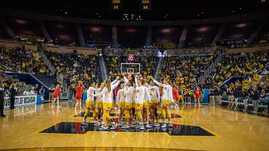 Women's Basketball Huddle