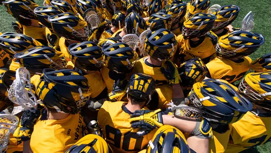 Men's Lacrosse fish eye huddle generic