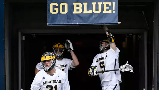 Men's Lacrosse Tunnel Go Blue Sign