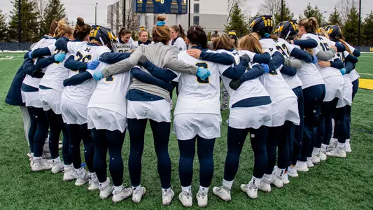 Women's Lacrosse Huddle