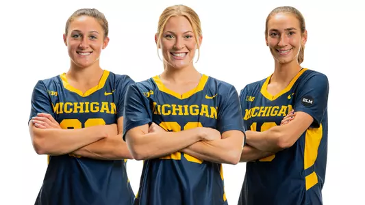 Kaitlyn Mead, Arielle Weismann, Maddie Burns