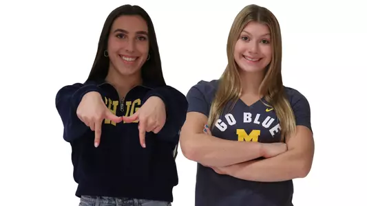 Lily Clapper, Paige Thaxton