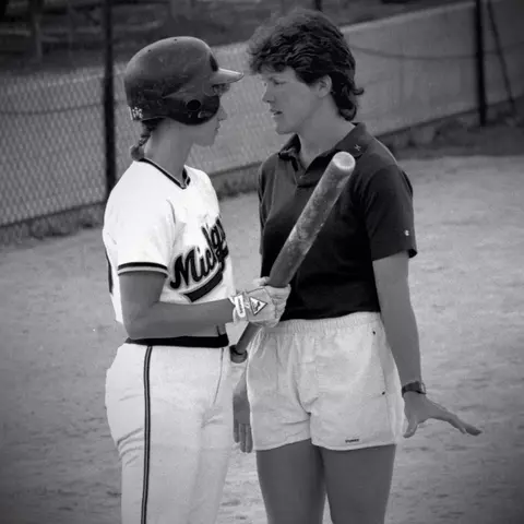 1987 Carol Hutchins vs Indiana