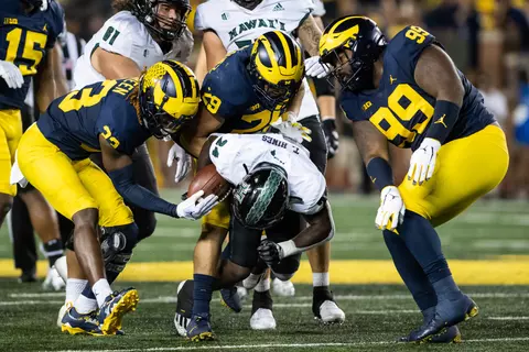 Football vs. Hawai'i