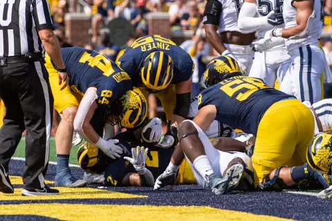 Visual Recap: vs. UConn - Blake Corum