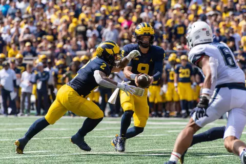 Visual Recap: vs. UConn - Blake Corum