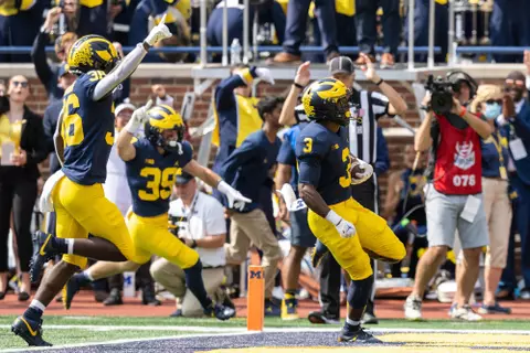 Visual Recap: vs. UConn - A.J. Henning