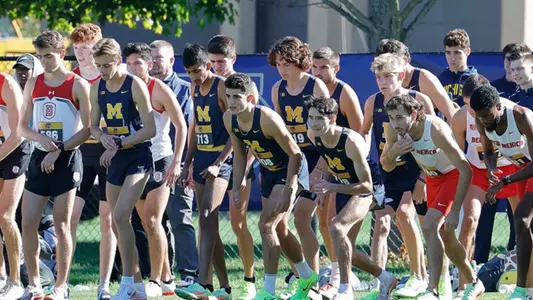 Men's cross country start line 2022