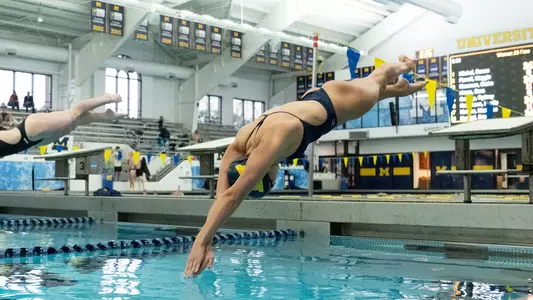 Women's Swimming and Diving - Off the Block