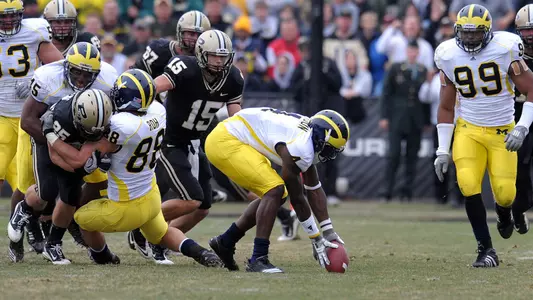 Cameron Gordon (4) fumble return for TD